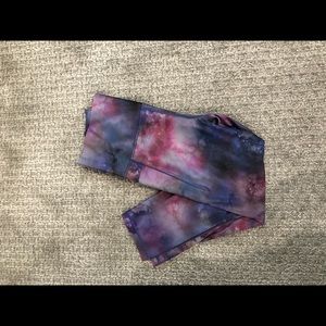 Athleta Salutation Legging